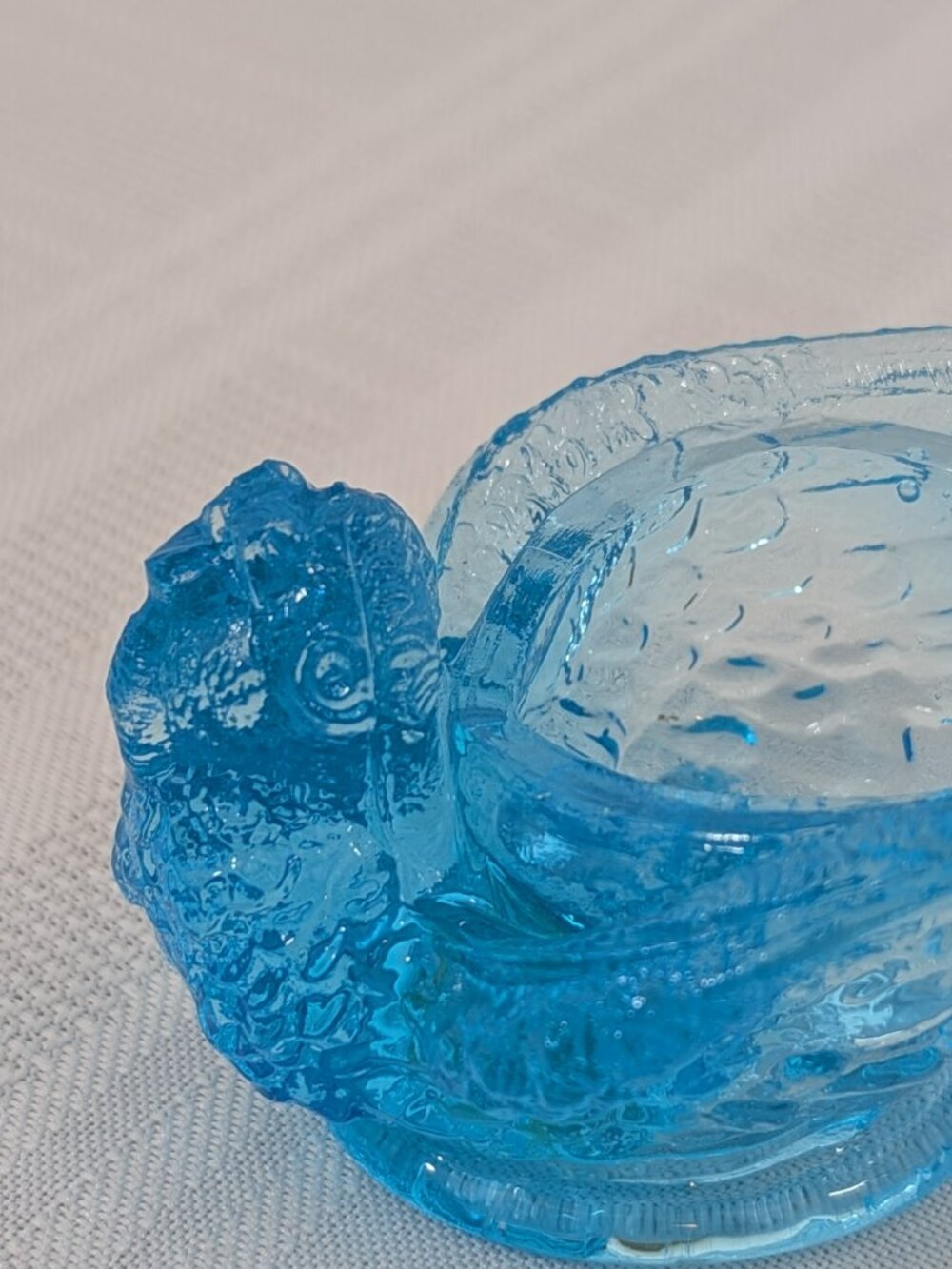 Pair of Vintage Blue Glass Bird & Berry Salt Cellars - Picture 8 of 10